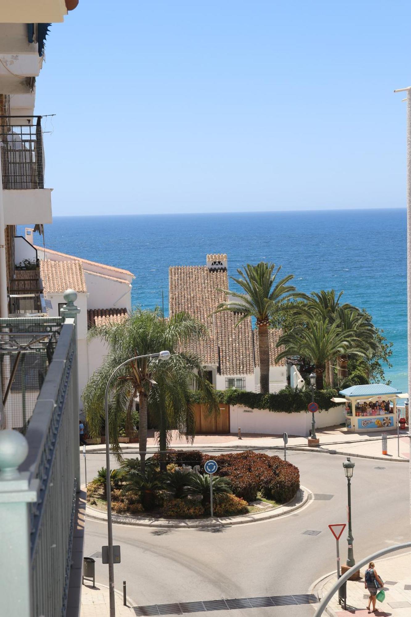 Apartamentos Latin Nerja Dış mekan fotoğraf