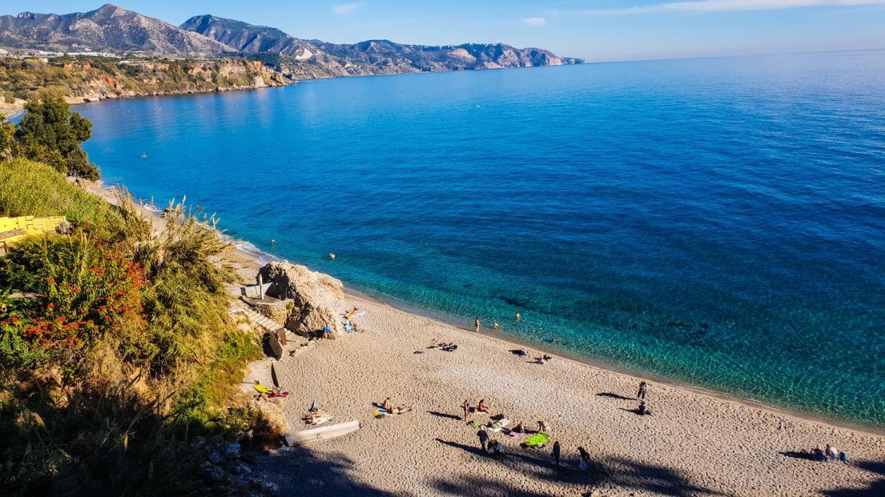Apartamentos Latin Nerja Dış mekan fotoğraf